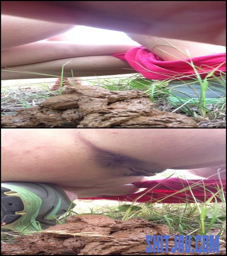 786px x 888px - Special #537 Closeup amateur pooping and peeing on outdoor ...