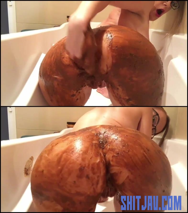 [Special #403] Girl covered feces in bath masturbates dirty anal hole and pussy (2018/FullHD/1.57 GB) 060.403_BFSpec-403